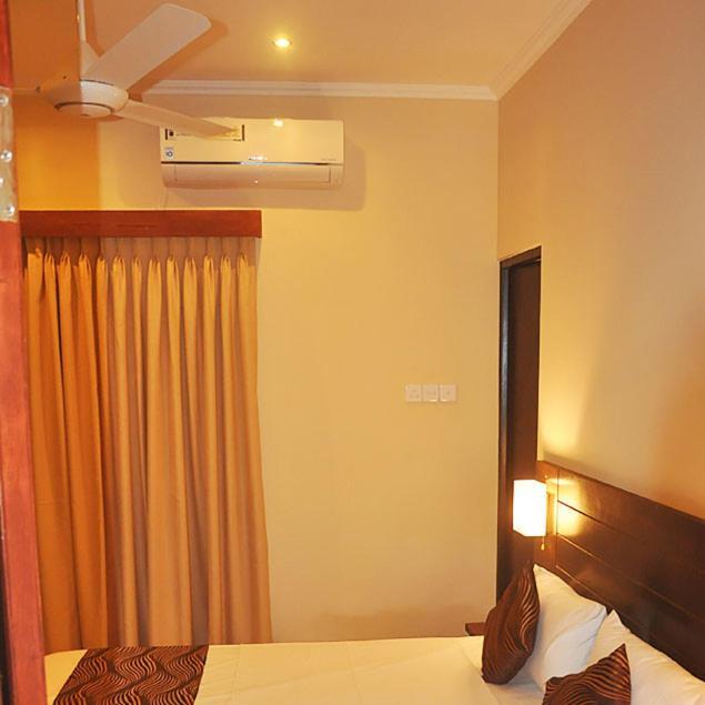 Mercuryfm 101 Yarl Mercury Inn - Jaffna Luaran gambar